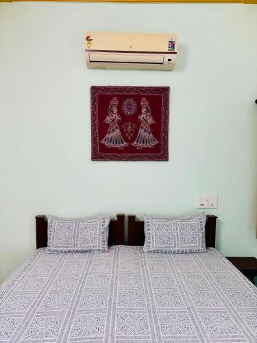 Deluxe Triple Room image 5