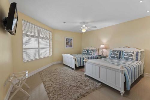 Beachfront - Royal Penthouse 3BR condo - BC352 - image 5