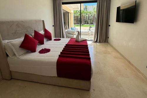 villa white villa white