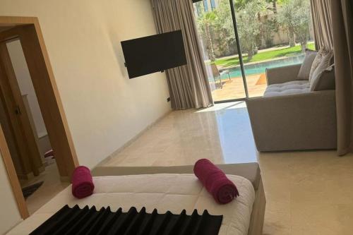 villa white villa white