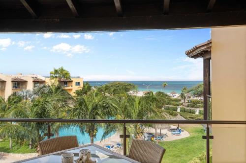 Beachfront - Turquoise View 2BR condo - BC353, Palm-Eagle Beach (foto 2)