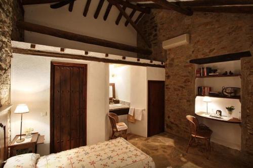2 twin beds