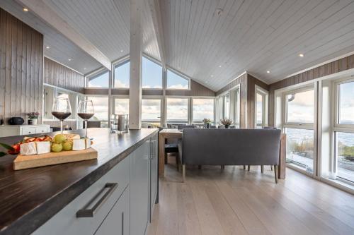Apkārtne, Lofoten Links Lodges in Gimsoy