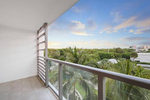 Luxury Loft- close by the beach! in Boca Raton, USA