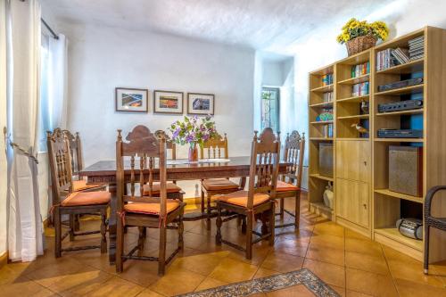 sala de TV, 14B Quinta do Paraiso Amazing house located in t in Carvoeiro City Center