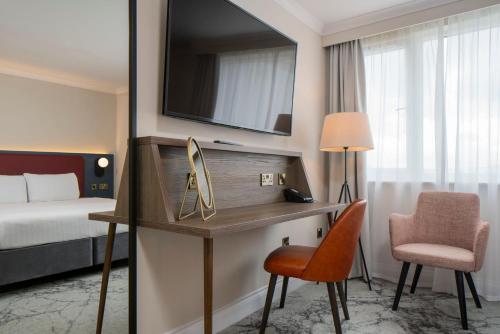 room detail thumbnail 1