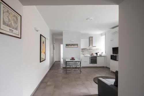 Nice and spacious apartment near the Vatican and Starbucks, Roma