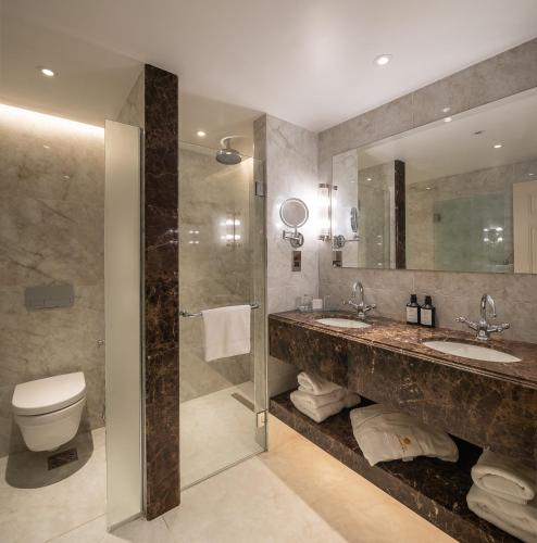 Well-appointed bathrooms