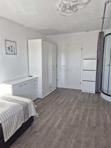 Helles 1-Zimmer-Apartment mit guter Ausstattung Helles 1-Zimmer-Apartment mit guter Ausstattung