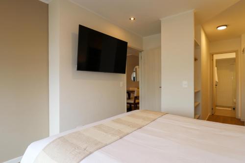 Liven in Miraflores by Wynwood House