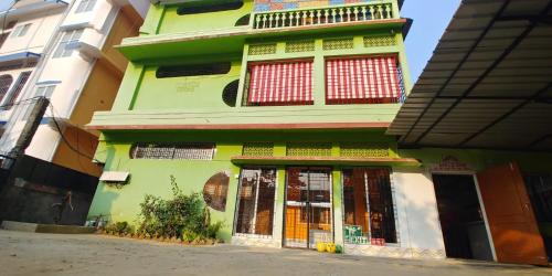 kirtti inn AC double, Guwahati