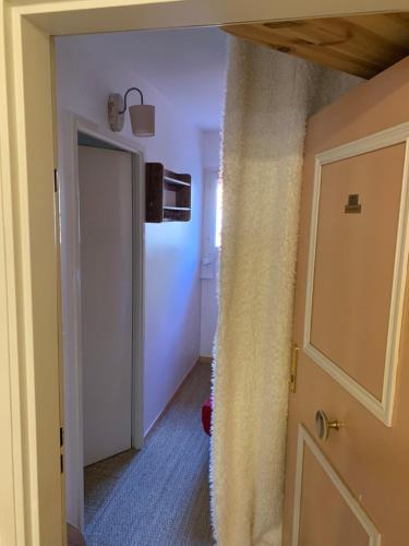 Isola 2000 appartement dans Chalet 4 ou 6 personnes grande terrasse Isola 2000 appartement dans Chalet 4 ou 6 personnes grande terrasse