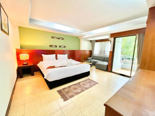 The Atnal Lanta - Budget and Eco Friendly Hotel  in Saladan
