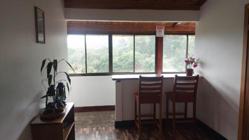 ทัศนียภาพภายนอกโรงแรม, Alisson Hotel y Restaurant in มอนเตเวอร์ด