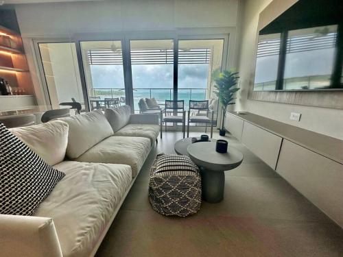 . Elegant 5-Bedroom Apartment in Exclusive Playa Escondida Pet Friendly