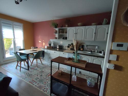 Maison 4 chambres proche Reims in แตงเกวอซ์