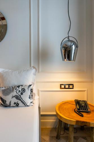 Superior Double Room image 8