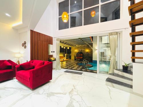 The White Villaa in Kurul