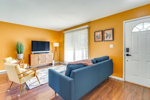 22 Mi to Detroit Sterling Heights Condo in Sterling Heights, USA