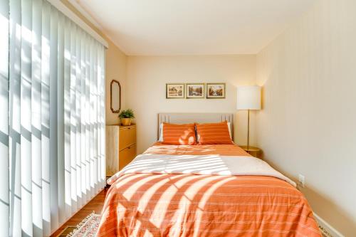 22 Mi to Detroit Sterling Heights Condo in Sterling Heights, USA