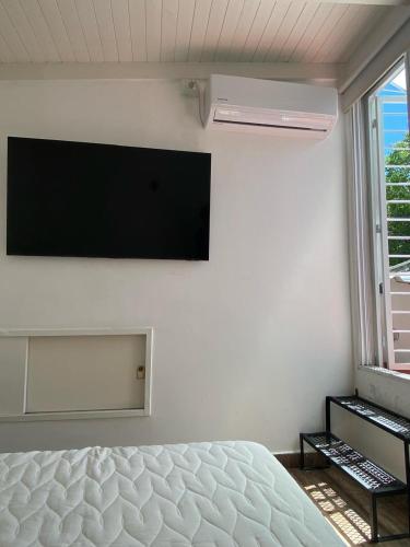 One-Bedroom Apartment image 10