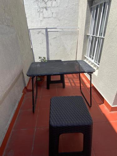 One-Bedroom Apartment image 6