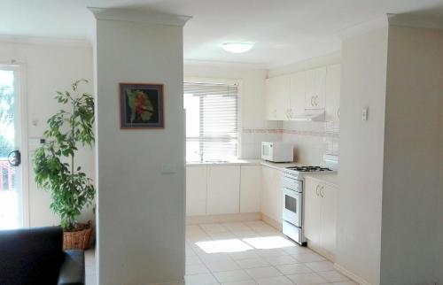 3 bedrooms, 4 beds
