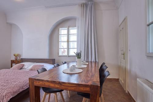 Charles Bridge Suites - image 3