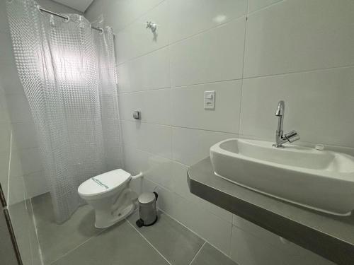 Joy Hotel in บอมเรติโร