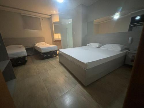 Joy Hotel in บอมเรติโร