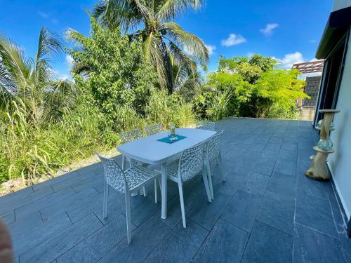 Comoditats, Kaza Jolan à Sainte Anne (Kaza Jolan a Sainte Anne) in Sainte Anne