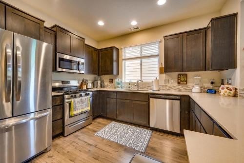 Kitchen, 2 private bedrooms 1 private bathroom in shared home in Happy Valley (OR)
