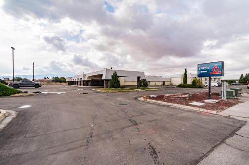 Travelodge by Wyndham Pocatello - image 2