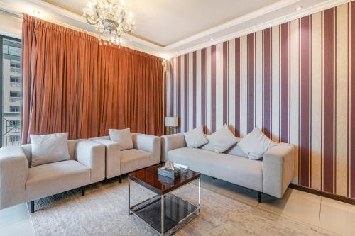 Downtown Dubai - 2 Bed 3 Bath Flat - Views of the Burj & Fountains, Dubai (photo 7)