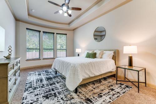 4 Mi to Kalahari Resort Round Rock Home with Patio! in Round Rock, USA
