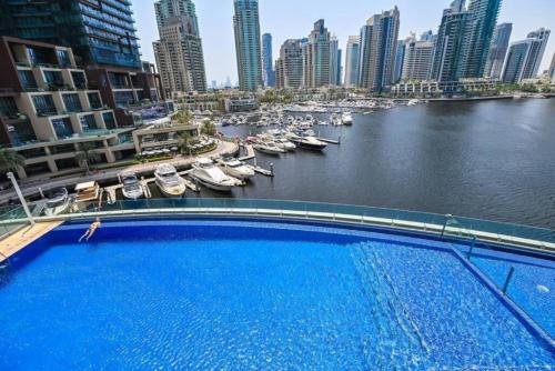 Iconic Sea View Marina - LUX NEW, Dubai (Foto 5)