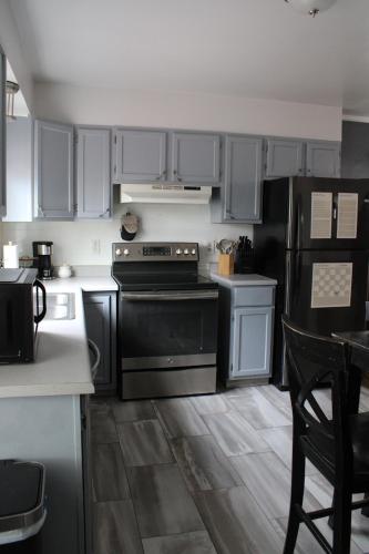 Rustic Hive - Wyoming by Primo Management Group in 卡斯帕