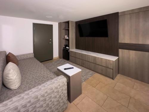 King Suite image 3