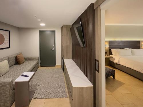King Suite image 10