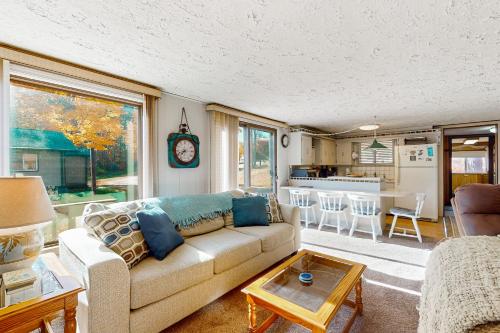Betsie River Cabin in Thompsonville, USA