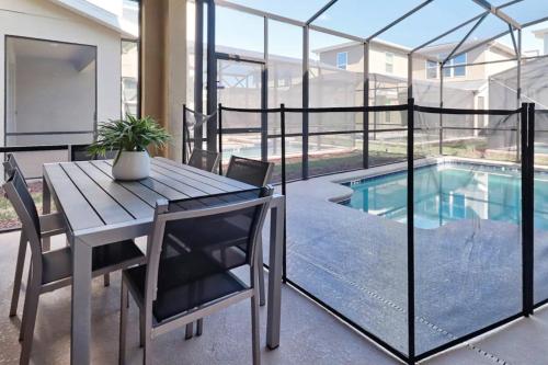 Sunny Escape Retreat in Kissimmee, USA