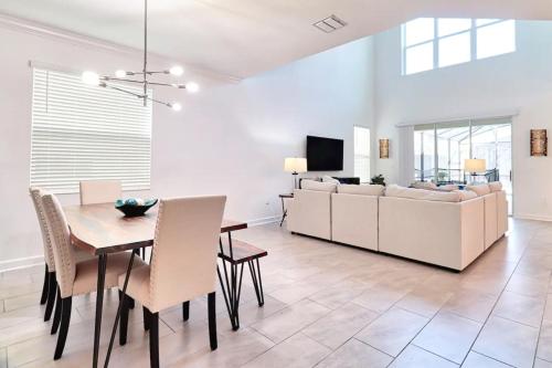 Sunny Escape Retreat in Kissimmee, USA