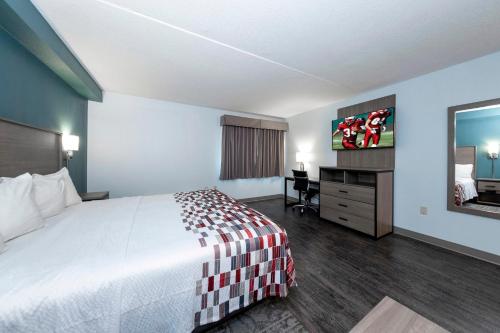 Red Roof Inn & Suites Wilmington – New Castle - image 9