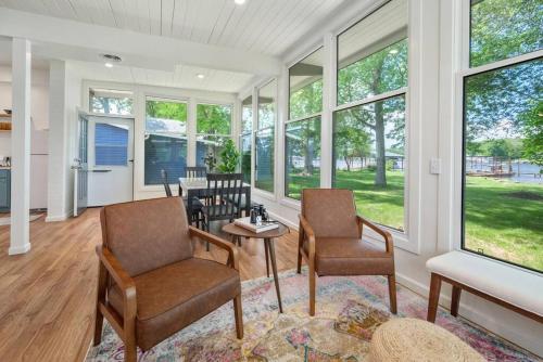 Lakeside Bliss Wonderful Lake Views and Access in Monticello, USA