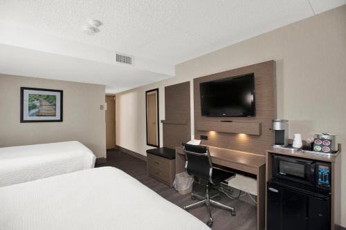 2 double beds