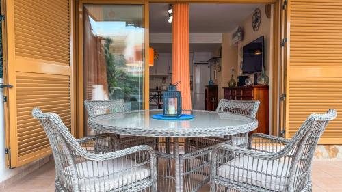 Einrichtungen, Luxury boutique 1bd apartment w garden - Pet friendly! in Golf Bahia