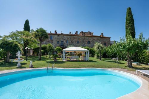 4 bedrooms, 5 beds