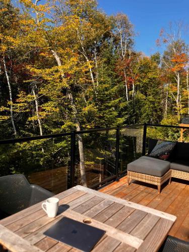 Apkārtne, Mini-Meli - Small paradise in the middle of nature in Saint-Alphonse-Rodriguez (QC)