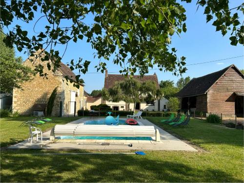 Peldbaseins, Gîte des Comtes du Perche 2 logements indépendants de 40 et 25 m2 (Gite des Comtes du Perche 2 logements independants de 40 et 25 m2) in Le Theil-sur-Huisne