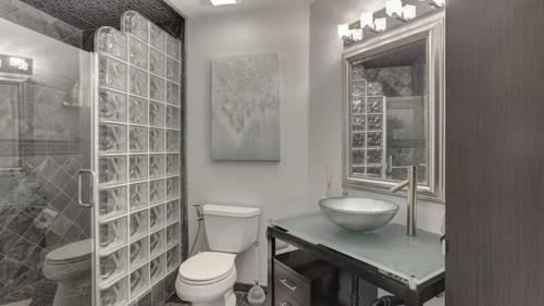 Comfort and Style in the Phoenix Biltmore Area! - image 7